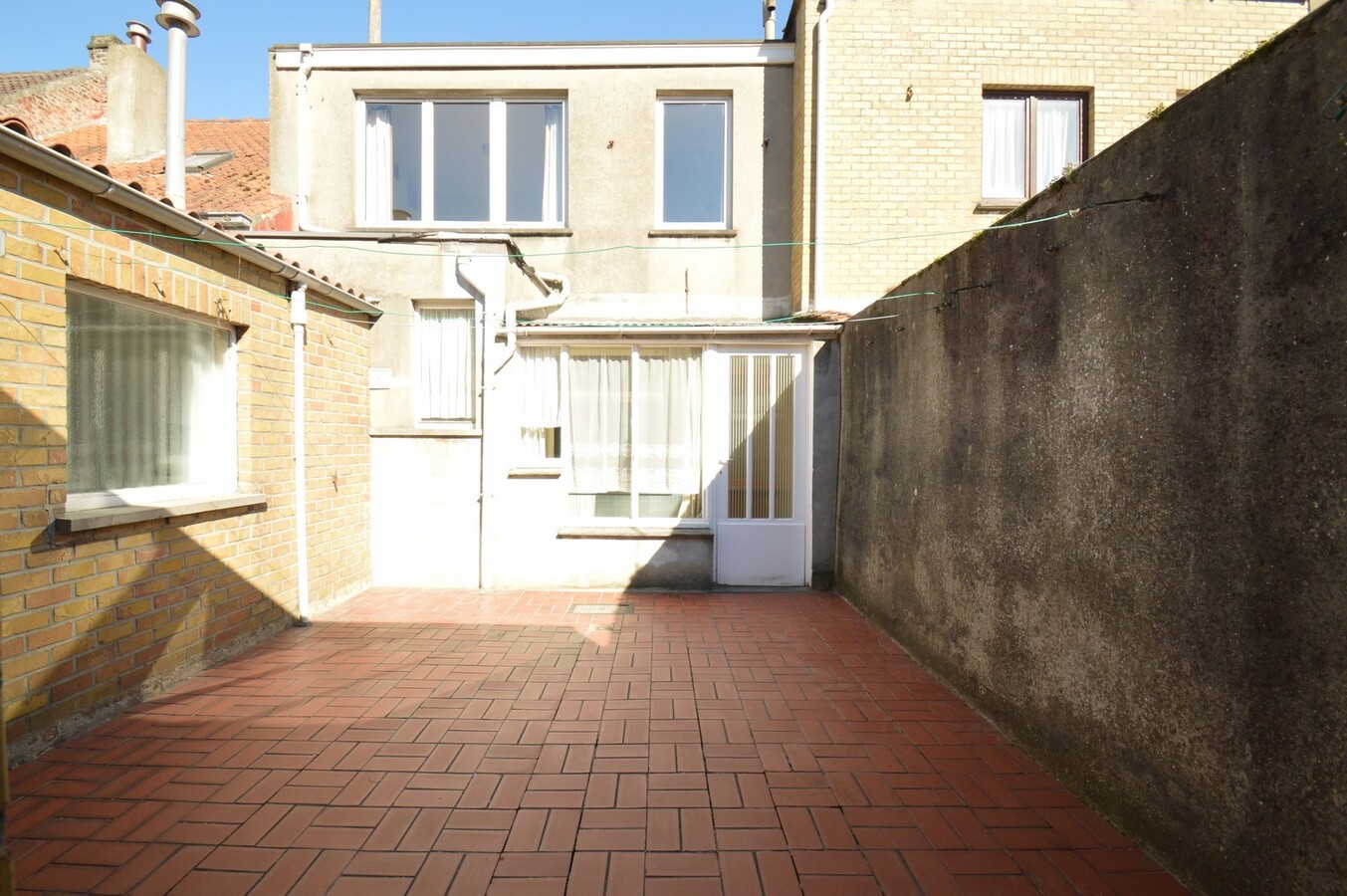 Te renoveren gezinswoning in het centrum - Heist 