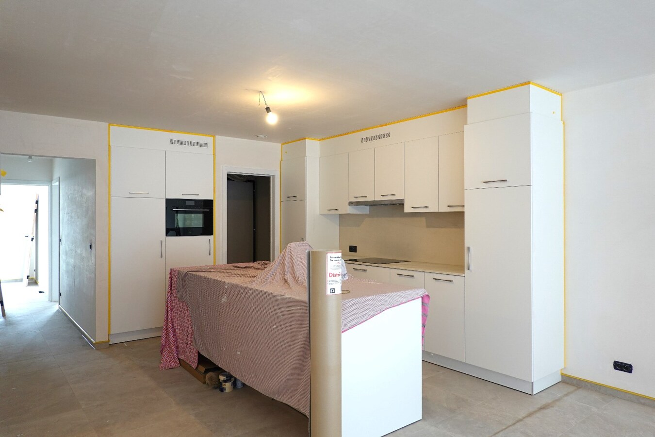 Prachtig nieuwbouwappartement van 108,43 m² met autostaanplaats op uitstekende ligging in hartje Jabbeke 