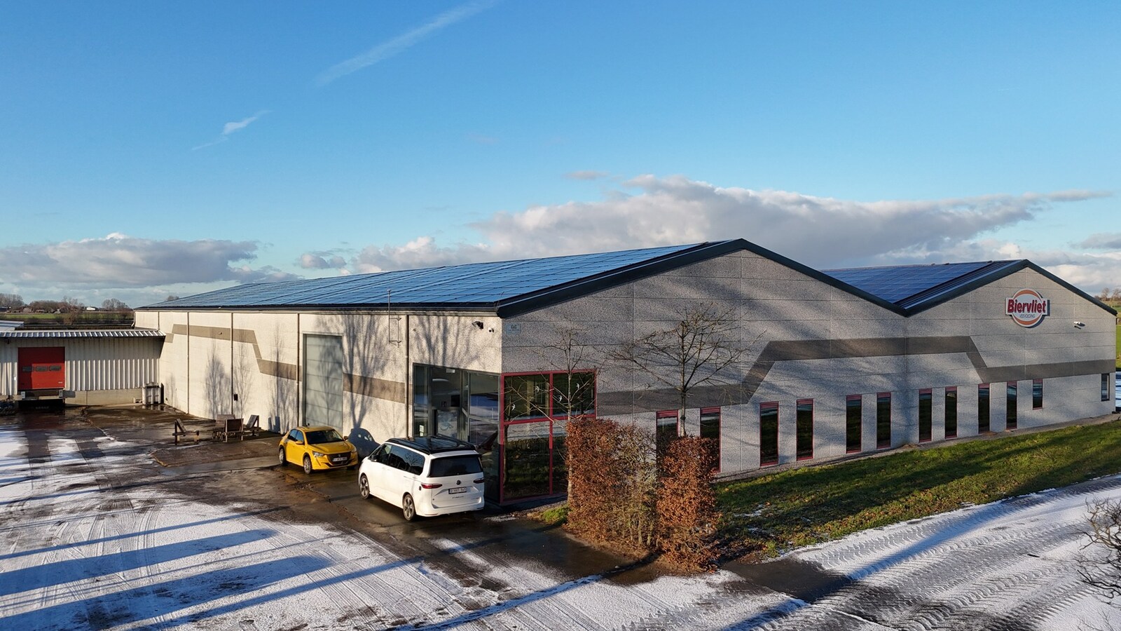 Loods met burelen te huur te Koekelare 