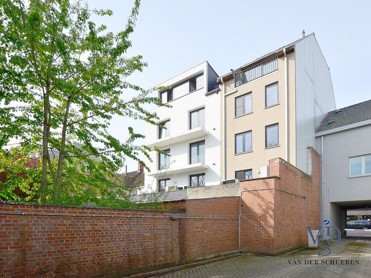 Aangename, energiezuinige nieuwbouwduplex in hartje Deinze 