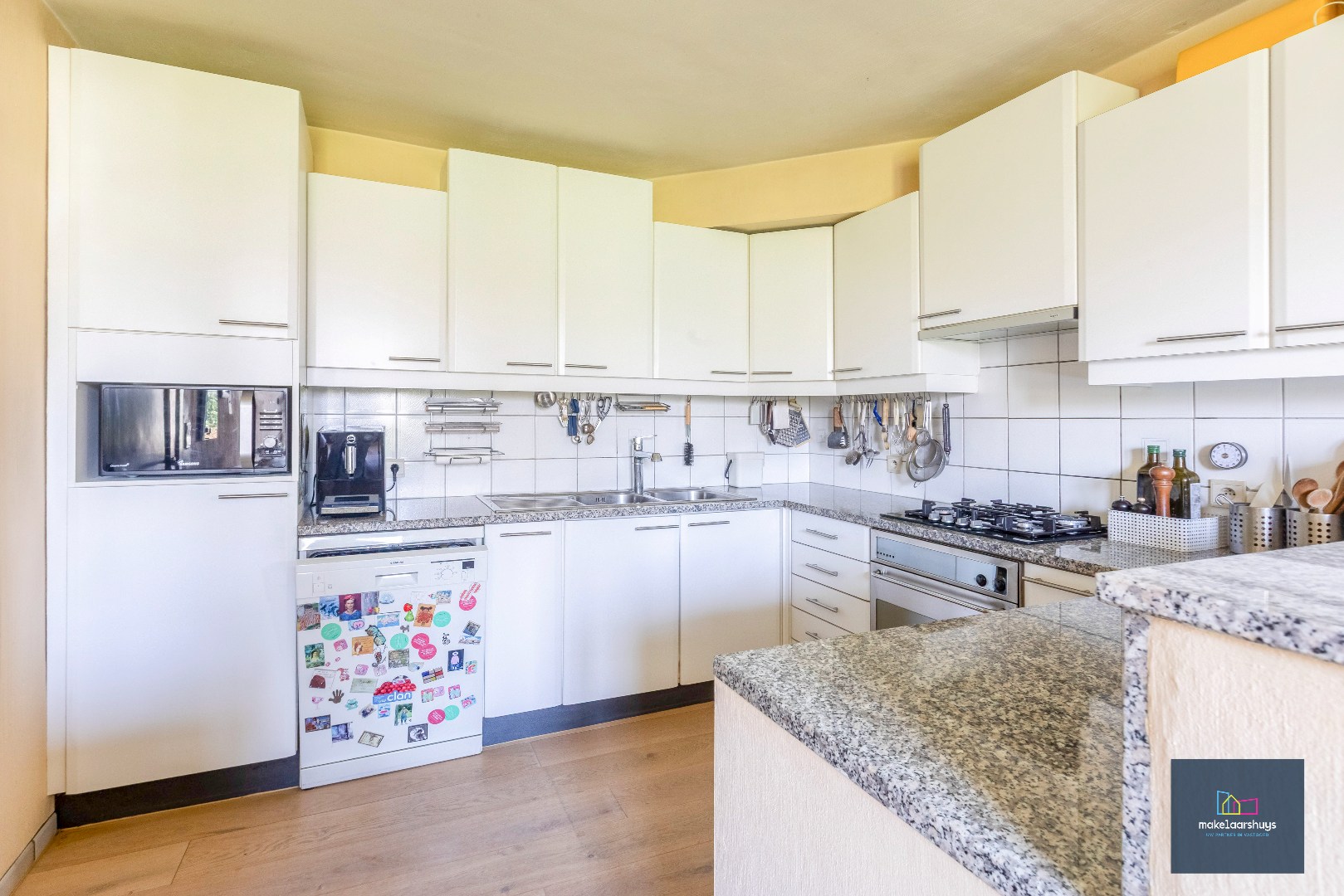 Unieke hovenierswoning op een perceel van 1 ha 18a 84ca 