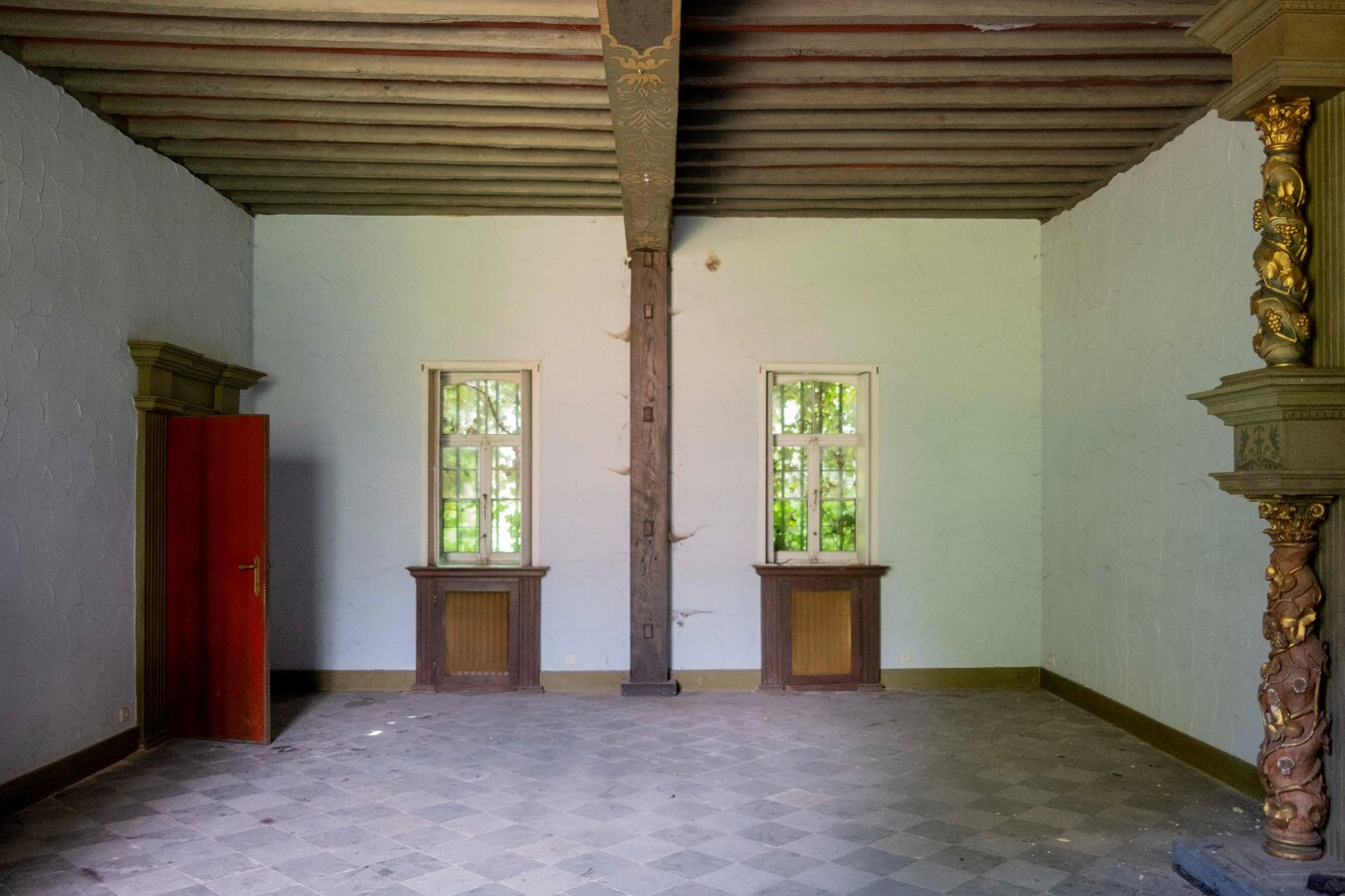 Property for sale in Sint-Pieters-Leeuw