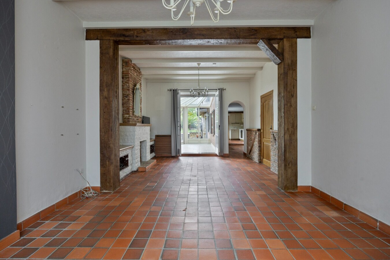 Open bebouwing met 3 slaapkamers in landelijke omgeving 