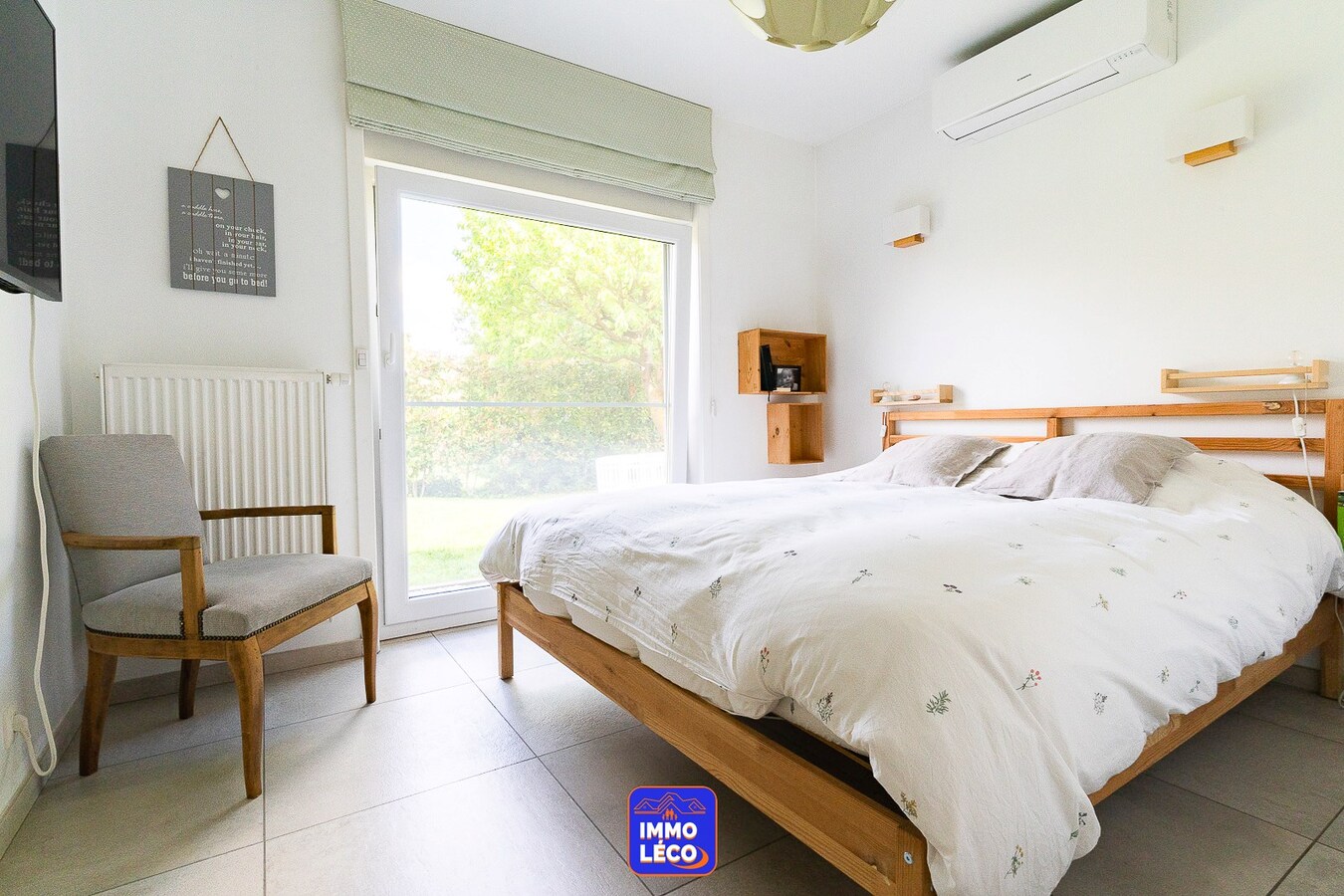 Semi "Plain-Pied" 6 chambres, 2 salles de bains, jardin, carport 2 voitures, COUP DE COEUR ! 