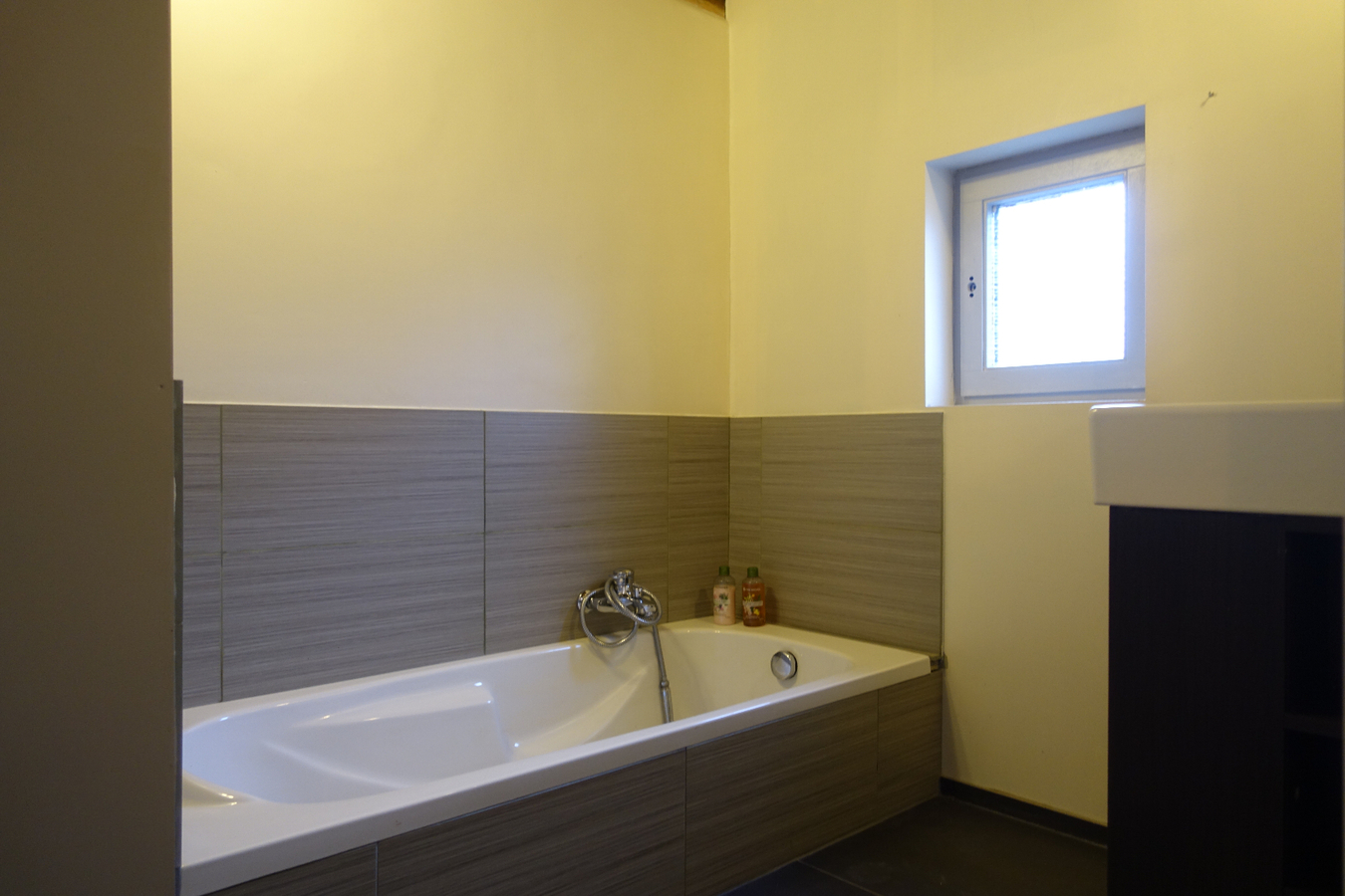 Unieke fermettewoning op rustige ligging 