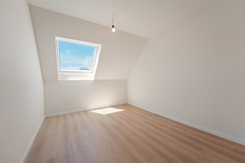 Nieuwbouwwoning met 3 slaapkamers en E-peil 10 te Veurne 