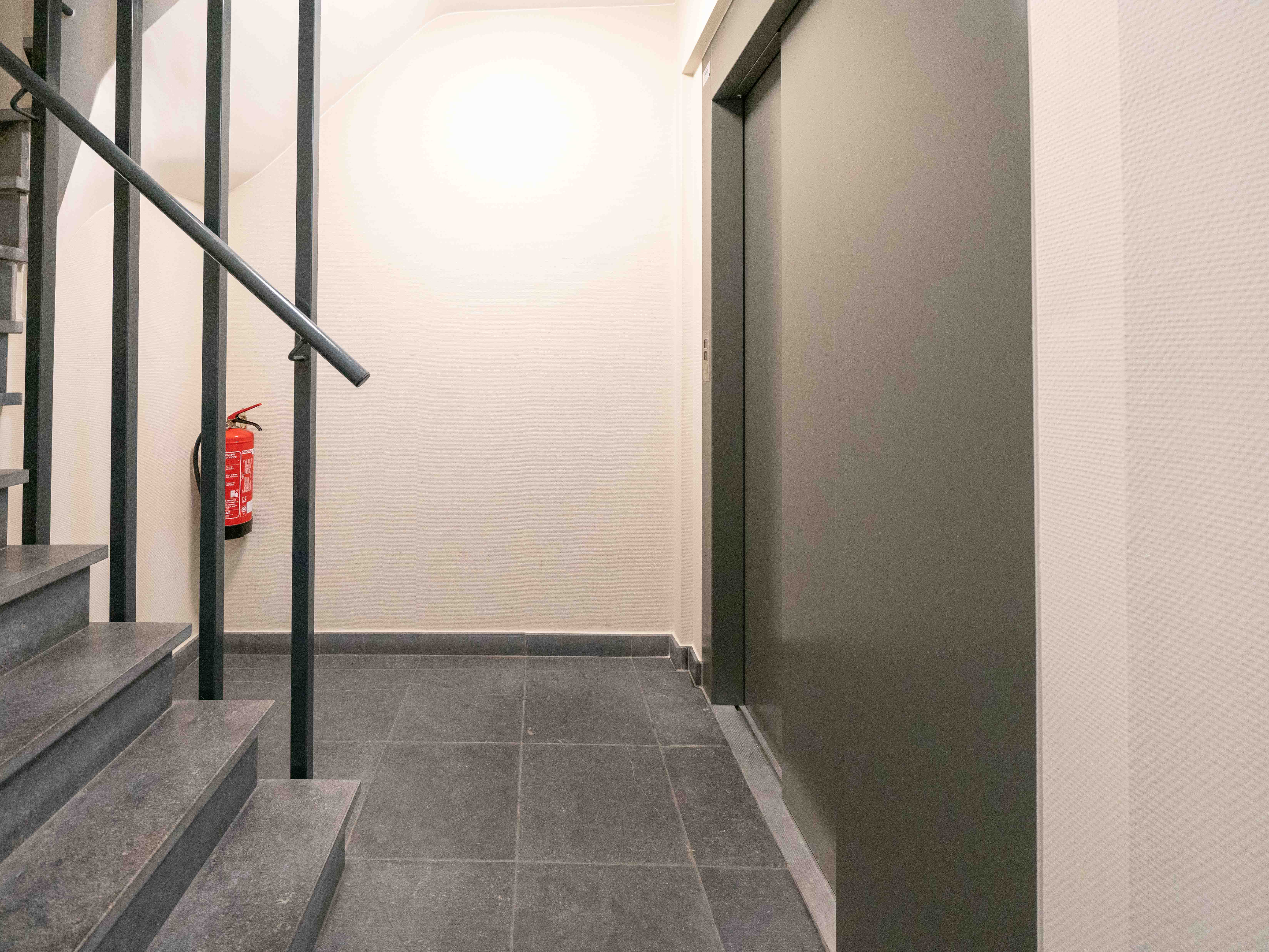 Instapklaar 2-kamer appartement nabij centrum Dilbeek 