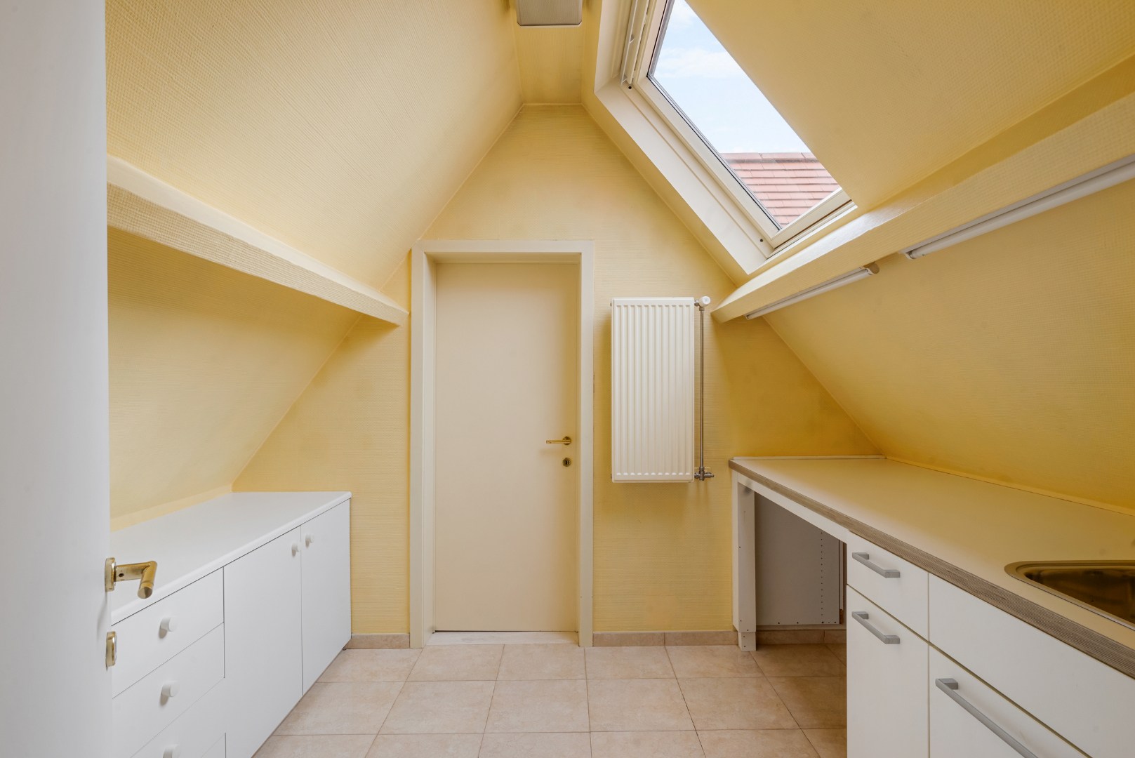 Stijlvolle villa met 5 slaapkamers op mooi perceel van 1325m² 