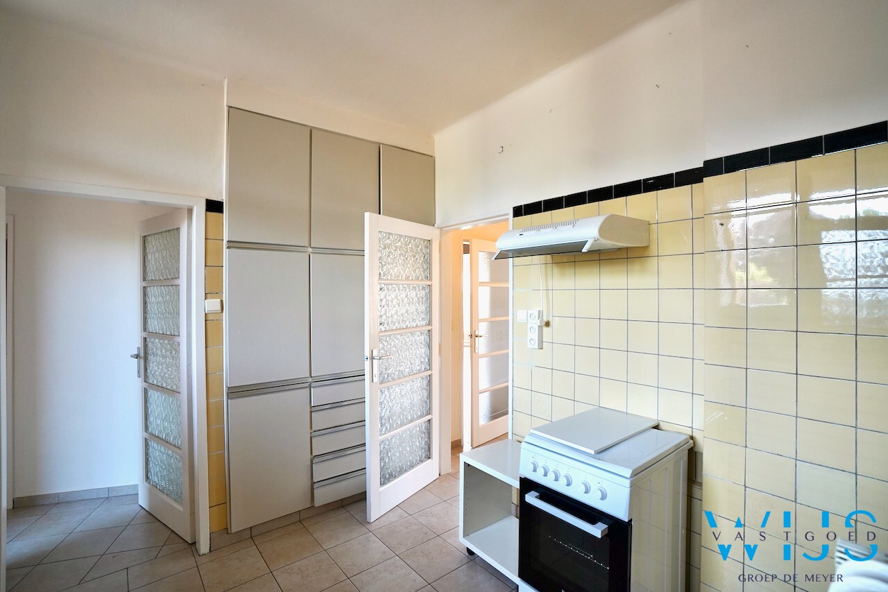 Zeer ruim karaktervol appartement te Gent ! 