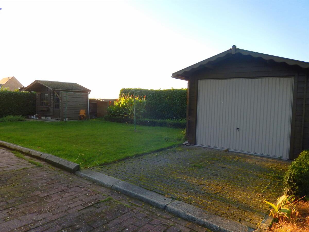 Bungalow met 3 slaapkamers en een zonnige tuin 