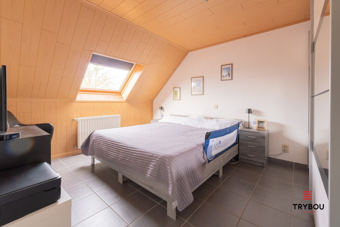 Instapklare woning met 3 slaapkamers, garage en tuin 