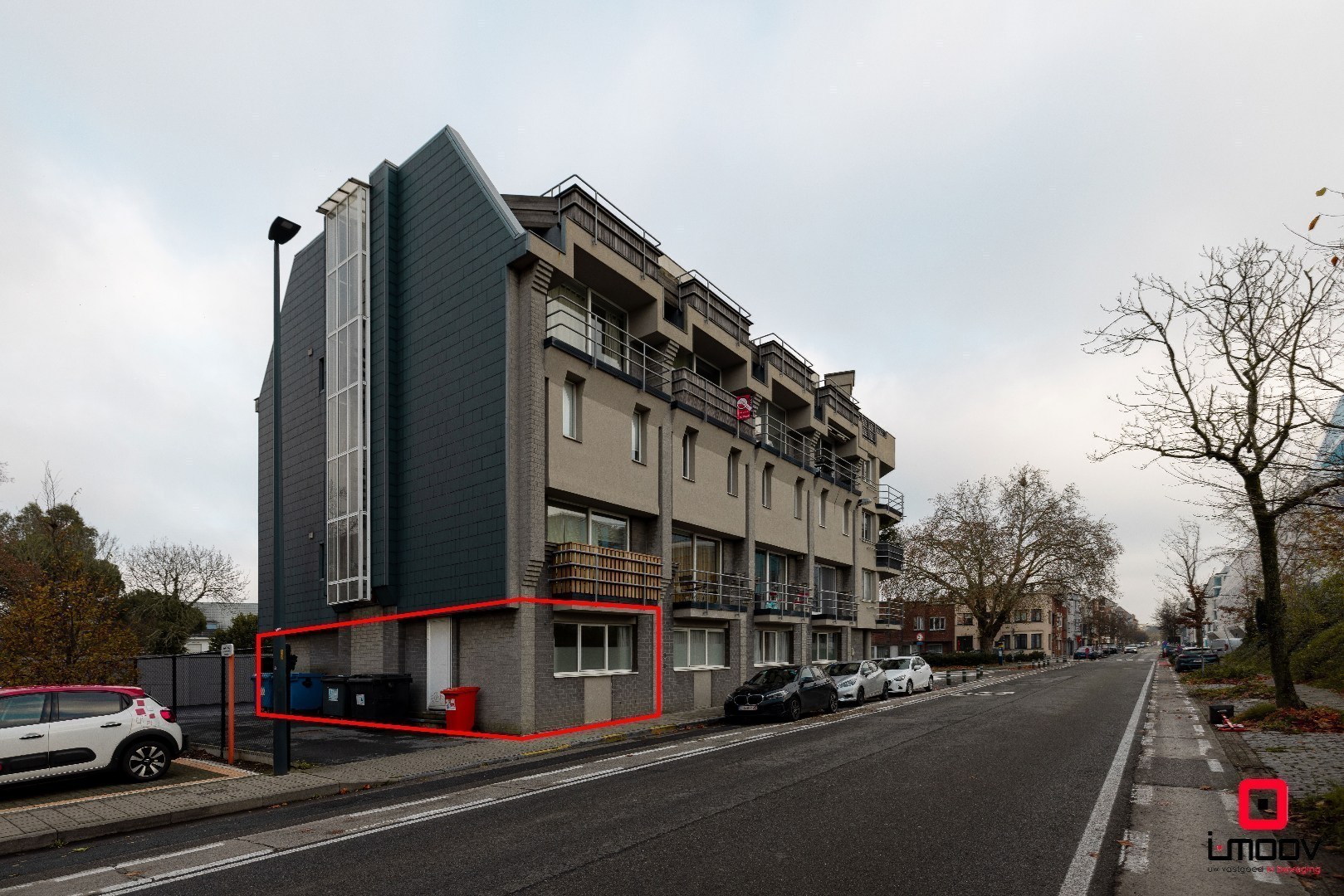 Eénslaapkamerappartement met optie voor één of twee afgesloten garageboxen op TOPLOCATIE aan Gent-Sint-Pieters 