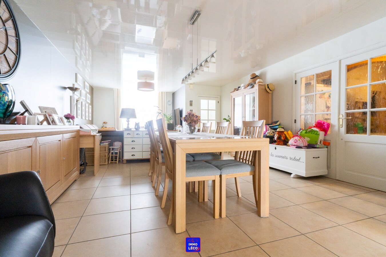 Maison d'habitation avec commerce, jardin, garage, EXCELLENT POTENTIEL !! 