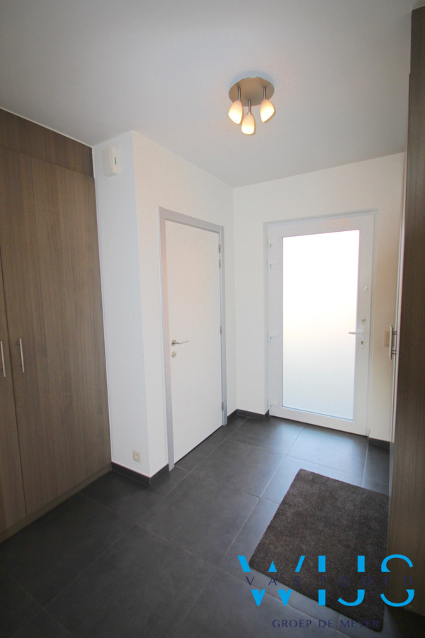 Zeer ruim &amp; recent woonhuis hartje ERTVELDE ! 