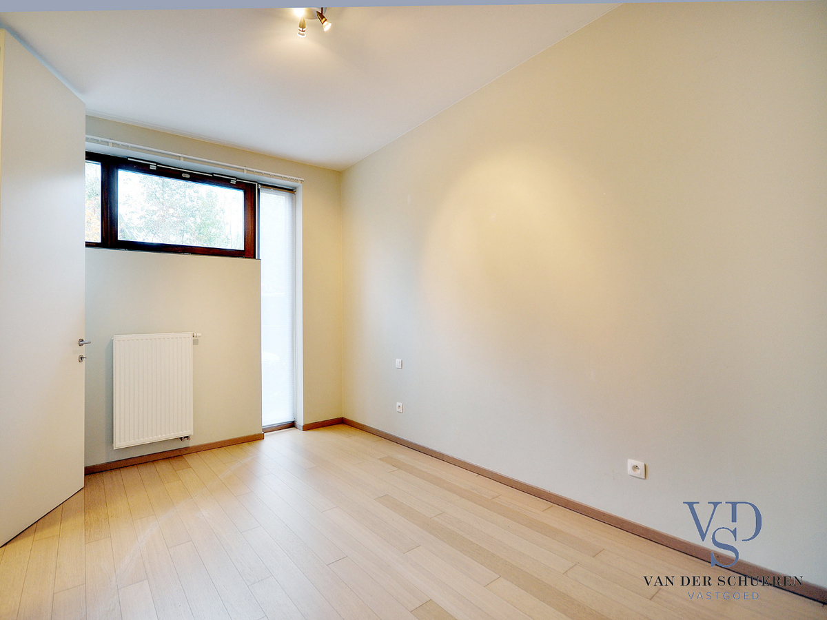 Prachtig gelijkvloers appartement in de exclusieve park-residentie Park te Poldere. 