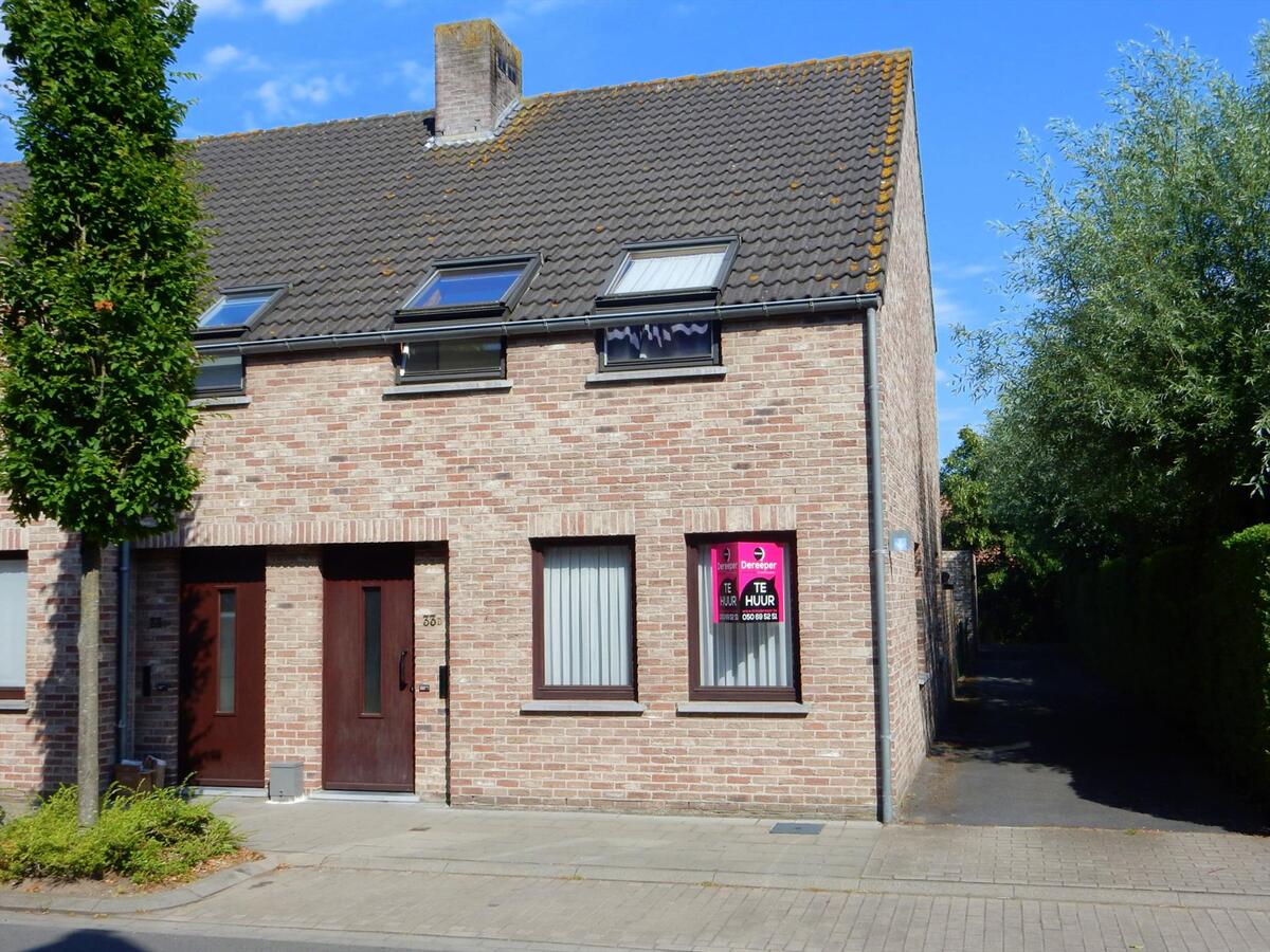 Half-open woning met 3 slaapkamers 