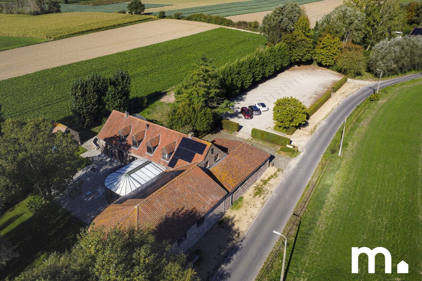 Uniek landhuis in Kruiseke te koop ! 