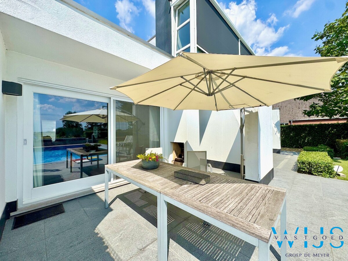 Prachtige eigendom op een schitterende locatie te ERTVELDE ! 