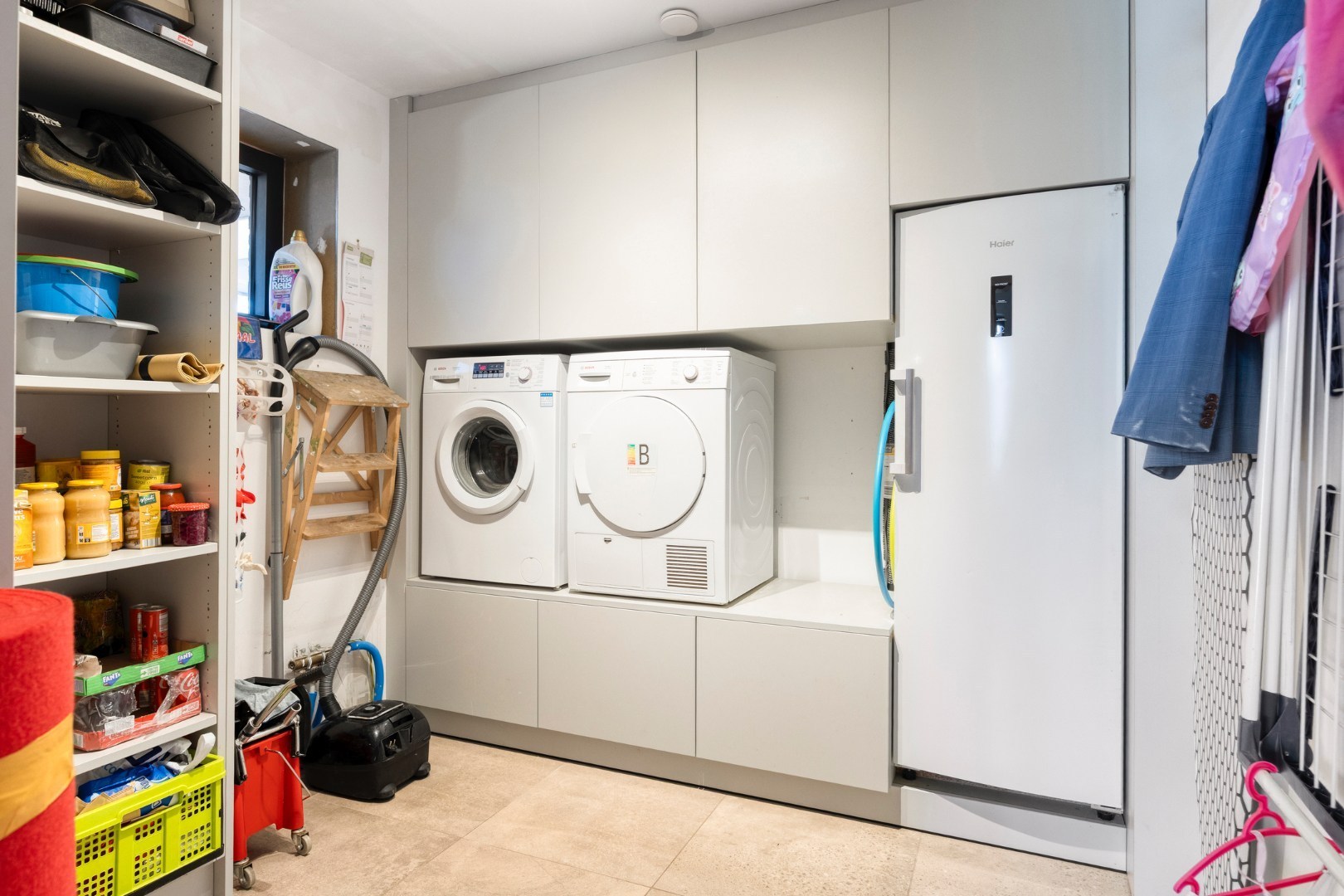 Rustig gelegen, energiezuinige gezinswoning met 4 slpk. nabij Lommel-centrum 