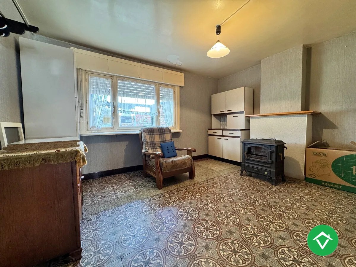 Woning met 3 slaapkamers tuin en garage te Gistel 