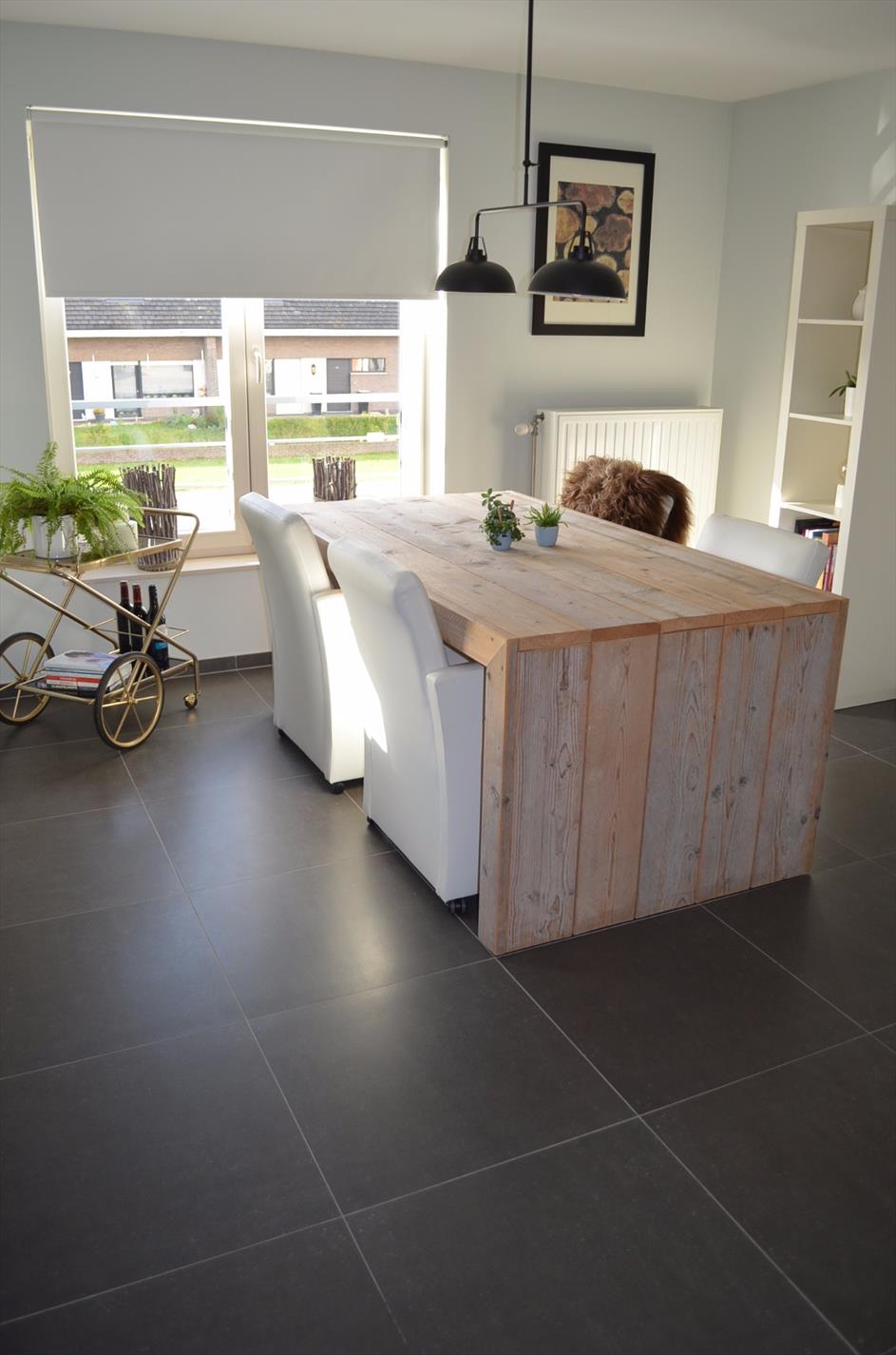 Appartement met 2 slpks, zonnig terras en parkeerplaats te Maldegem 