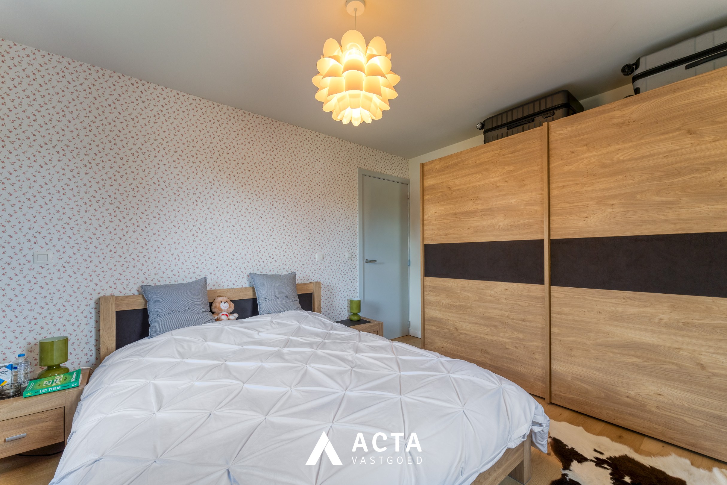 Instapklare halfopen gezinswoning in Baanhof in Oostende 