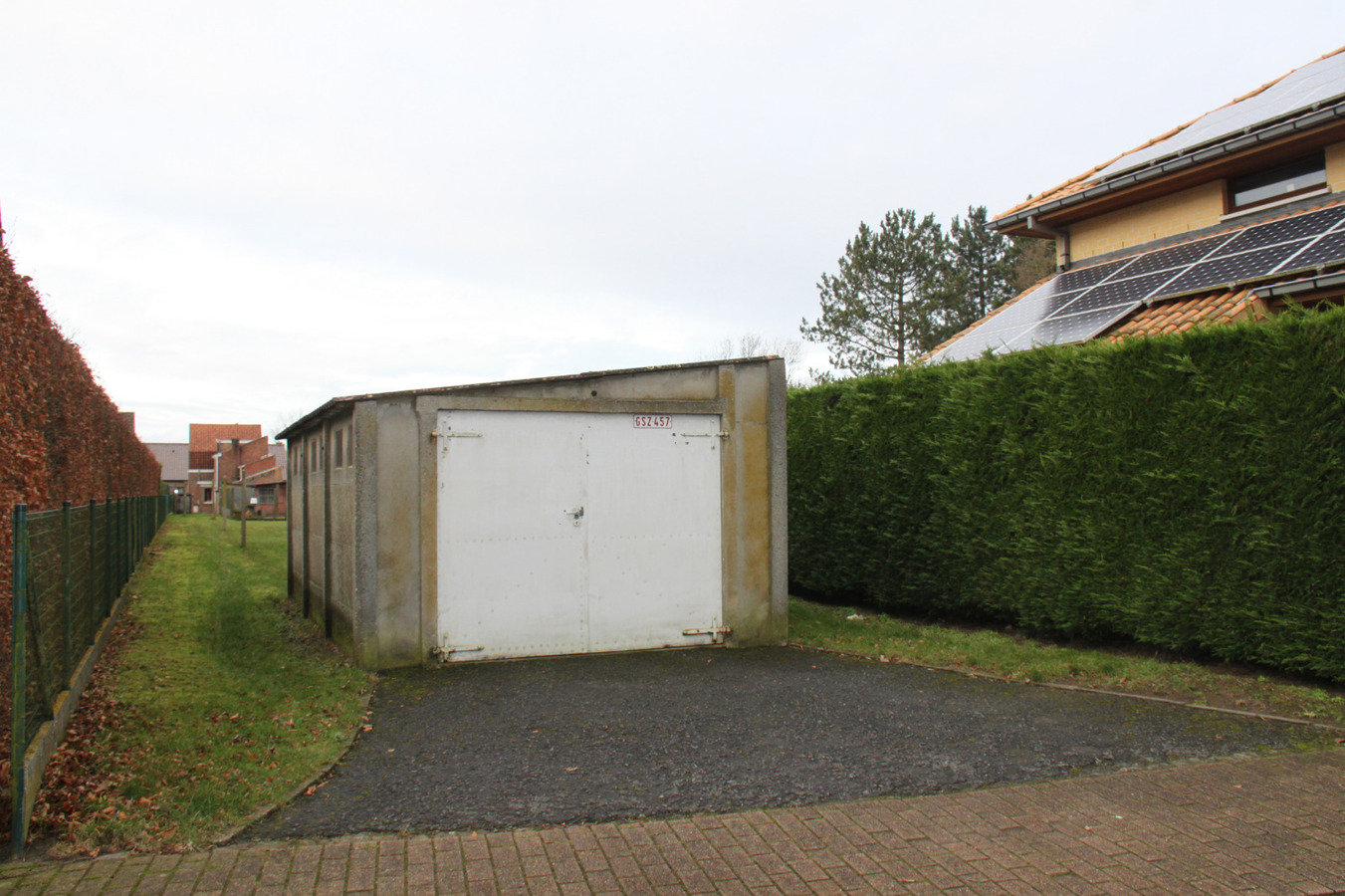 Rustig gelegen alleenstaande woning met uitweg 