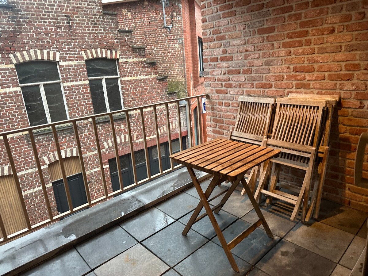 Verrassend ruim appartement pal in het centrum van Kortemark 