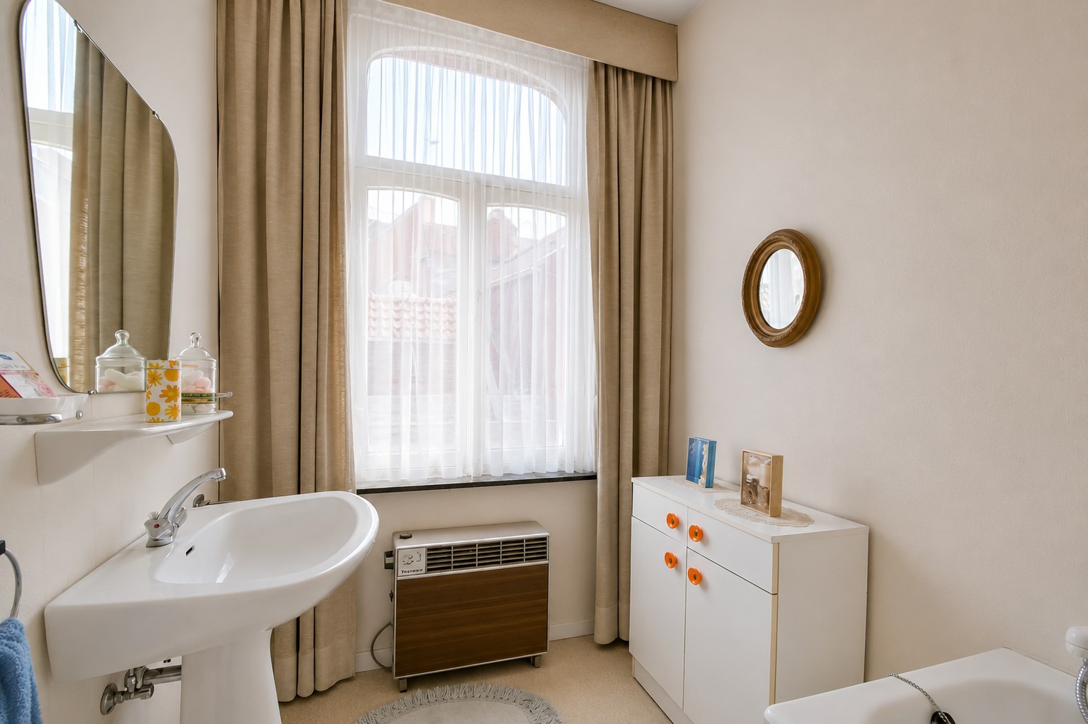 Knusse woning in het hart van Torhout! 