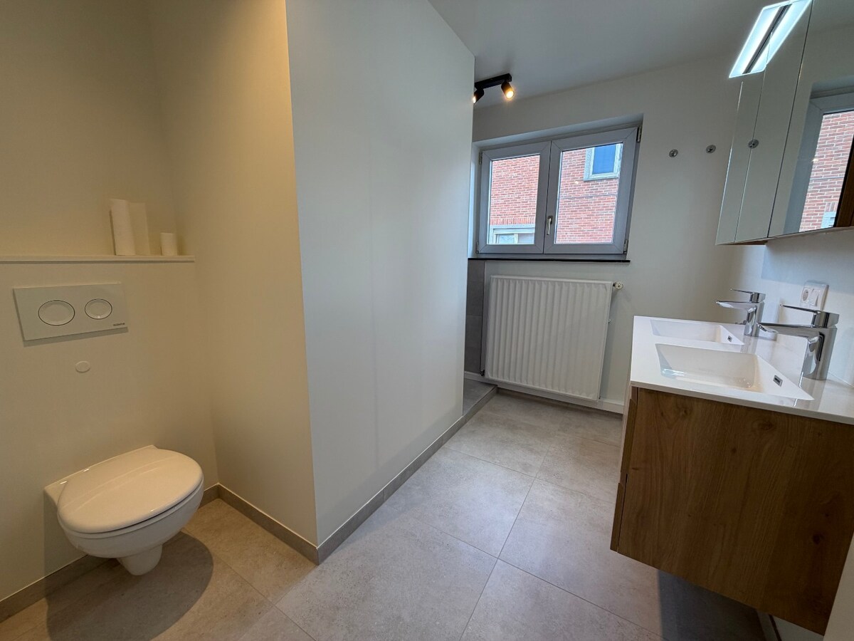 Ruim 3-slpk-appartement mét terras te Gavere-Asper 