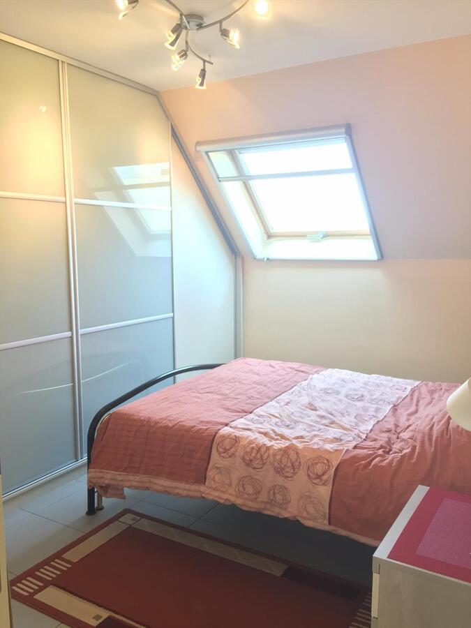 RECENT RUIM DUPLEX APPARTEMENT OP ZEER CENTRALE LIGGING TE BREDENE DUINEN 