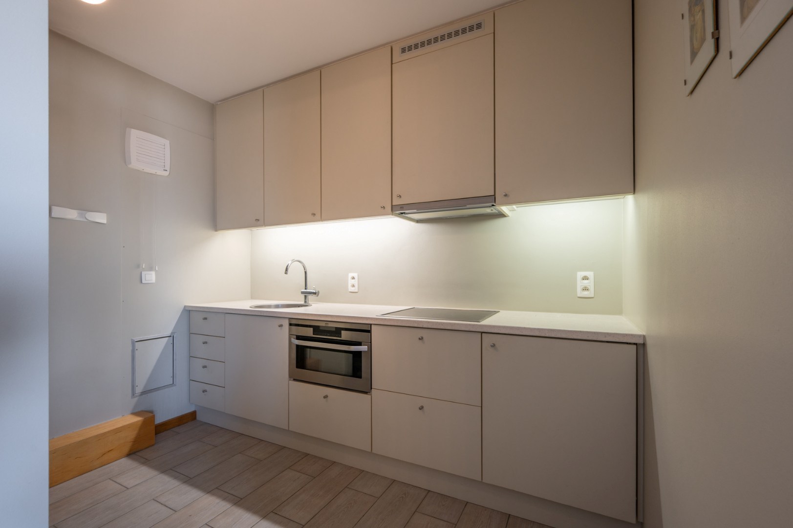 Centraal gelegen appartement met FRONTAAL ZEEZICHT 