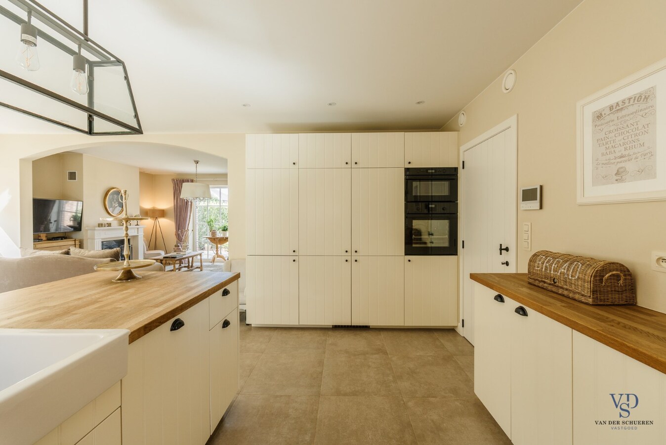 Hedendaagse villa in landelijke stijl 