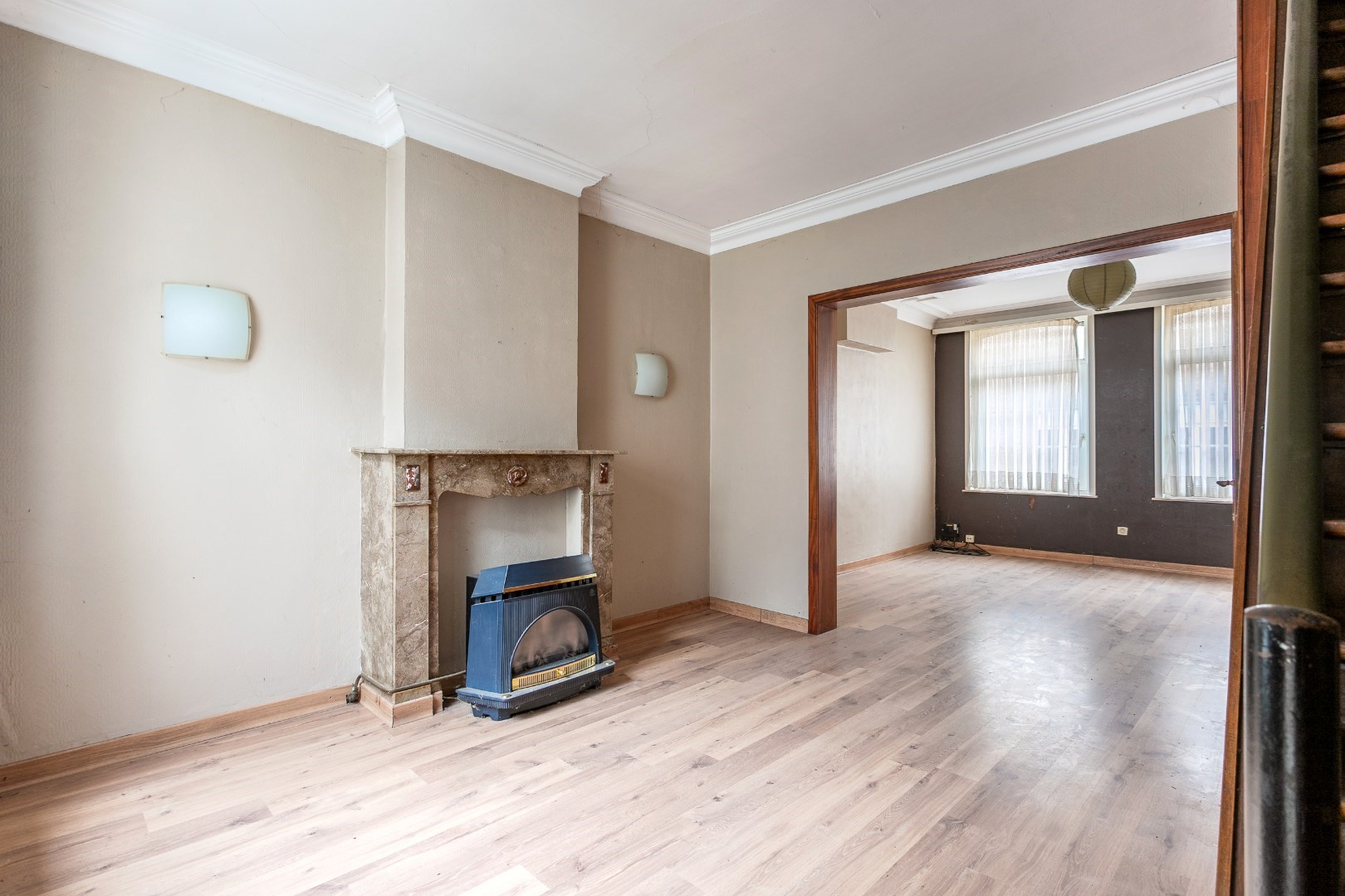 Handelshuis én appartement centrum Halle 