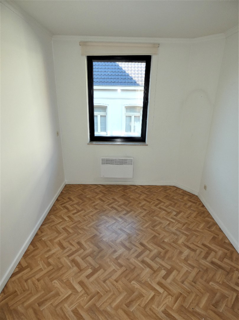 Ruim 2-slpk appartement (97 m²), met zonnig terras, Torhout 