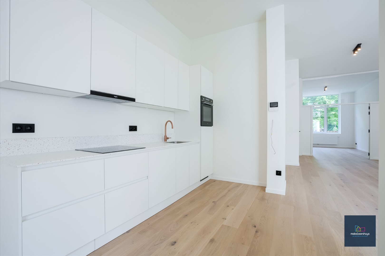 Nieuw 2 slaapkamerappartement  met praktijkmogelijkheden 
