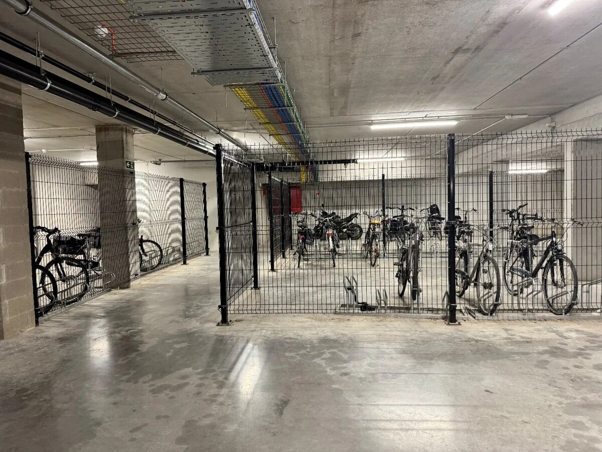 Nieuwbouwappartement met autostandplaats te Izegem 