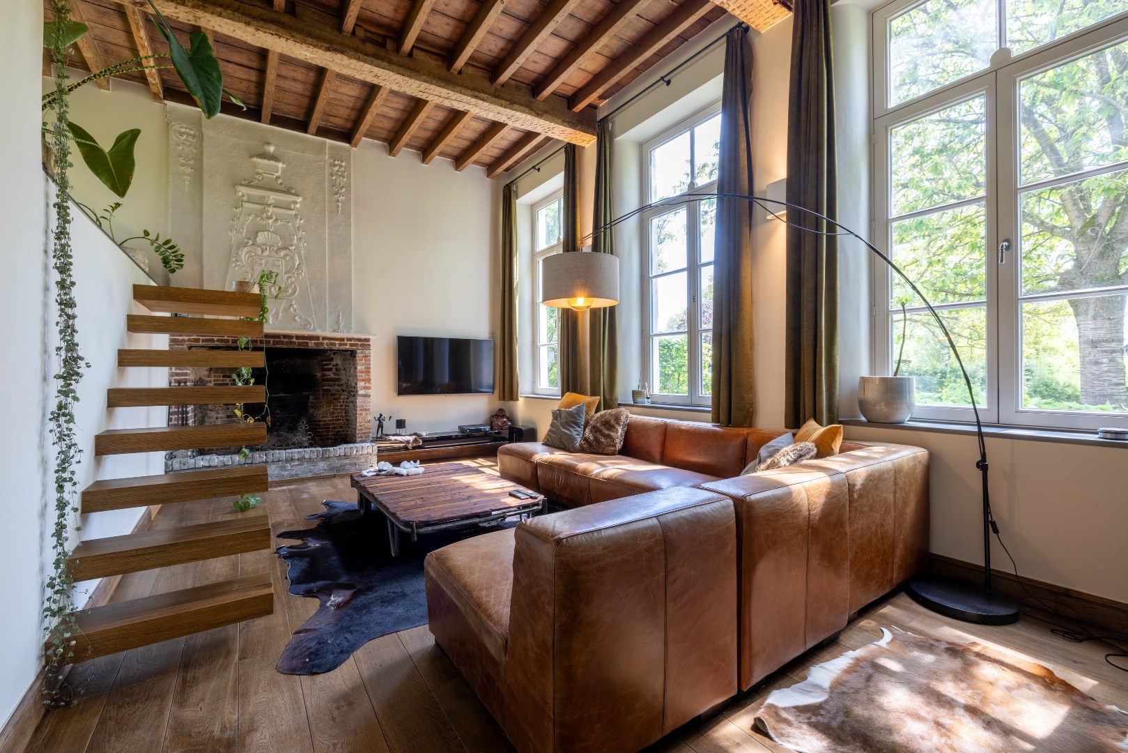 Unieke, compleet gerestaureerde hoeve in het pittoreske Drongen 