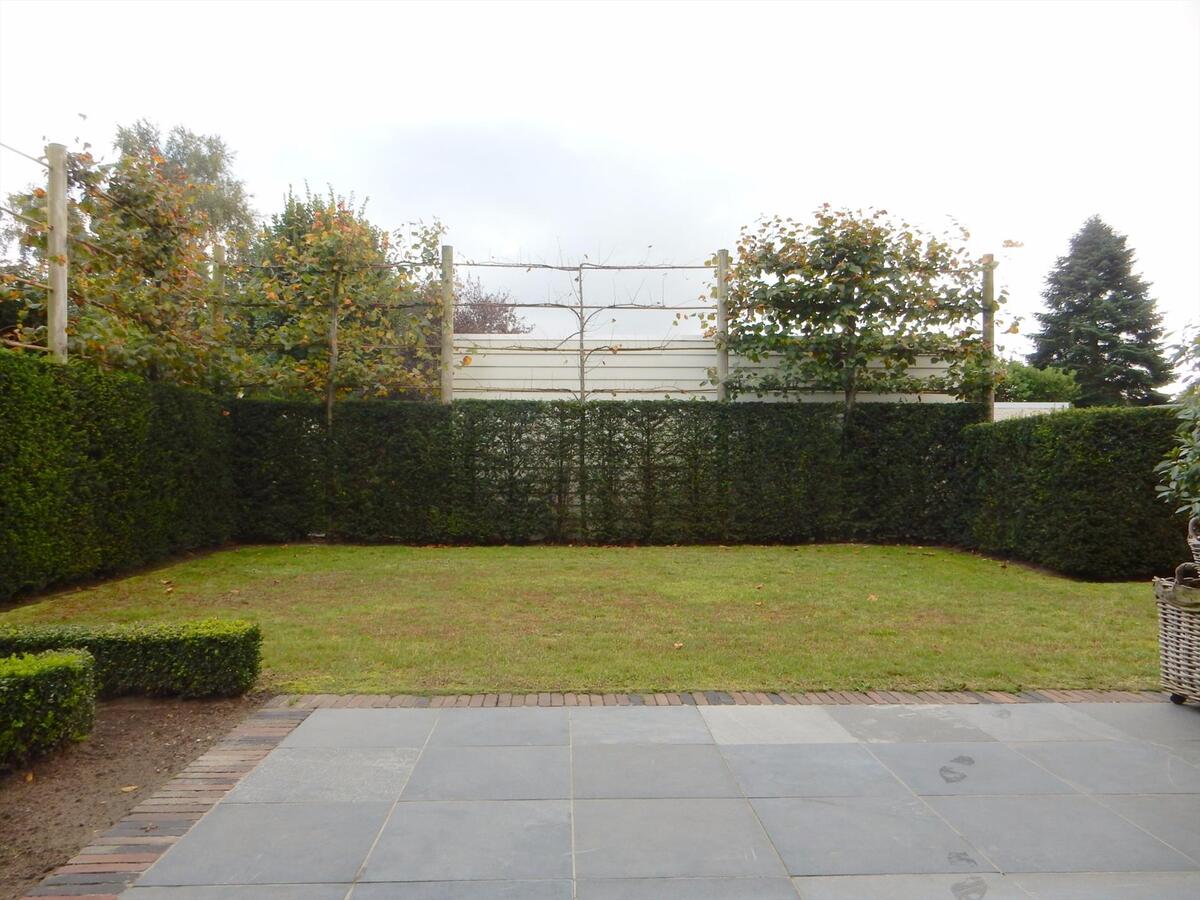 Gelijkvloers appartement met tuin 