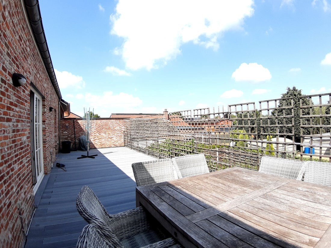 Zeer ruim drie slaapkamer appartement te Lommel 