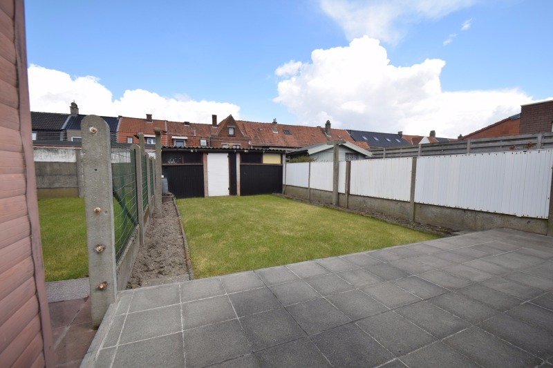 TOF, U  KRIJGT NIEUWE BUREN! 