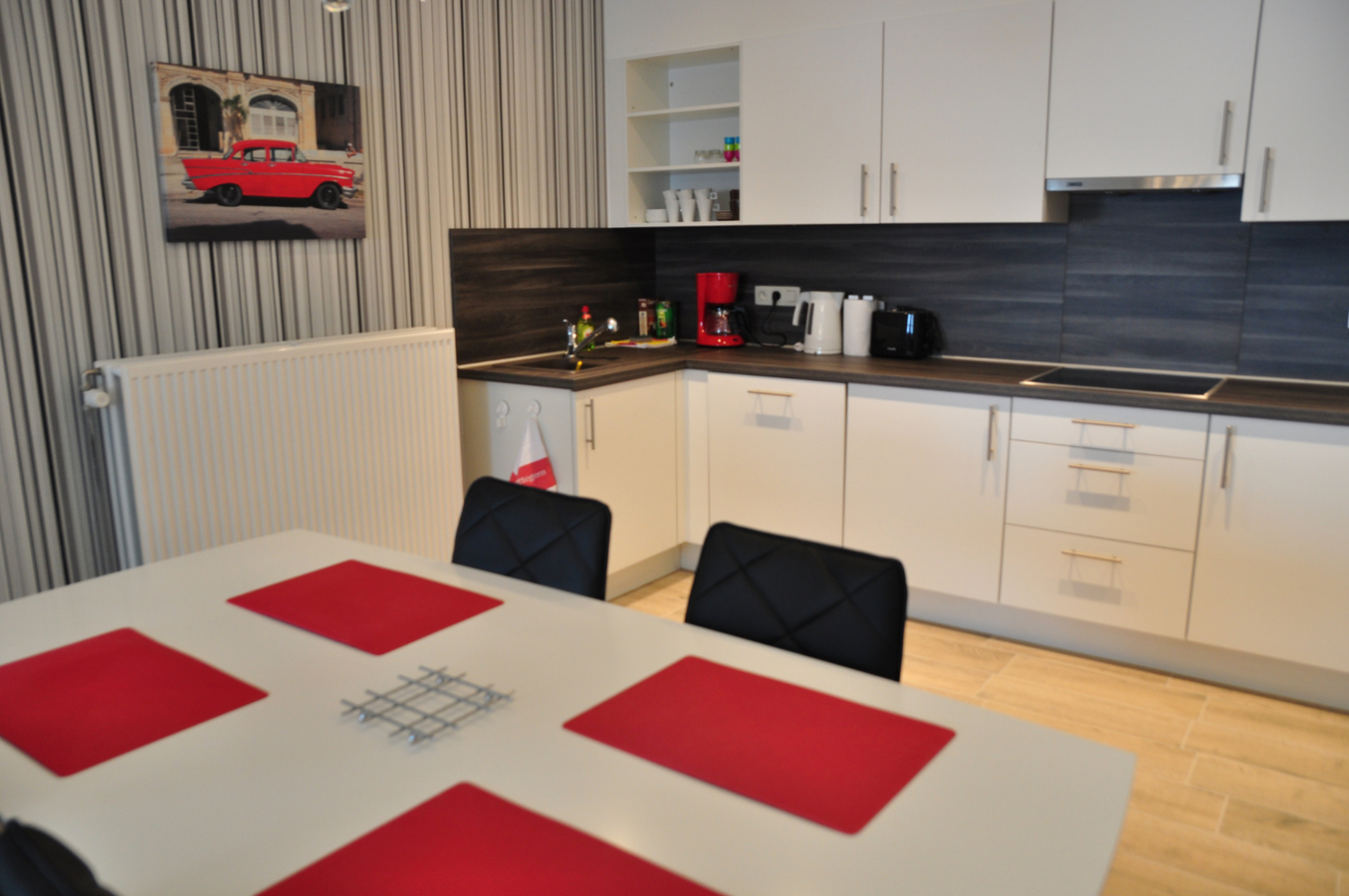 Ruim en eigentijds appartement ! Energiezuinig !!  GEEN VASTE KOSTEN. 