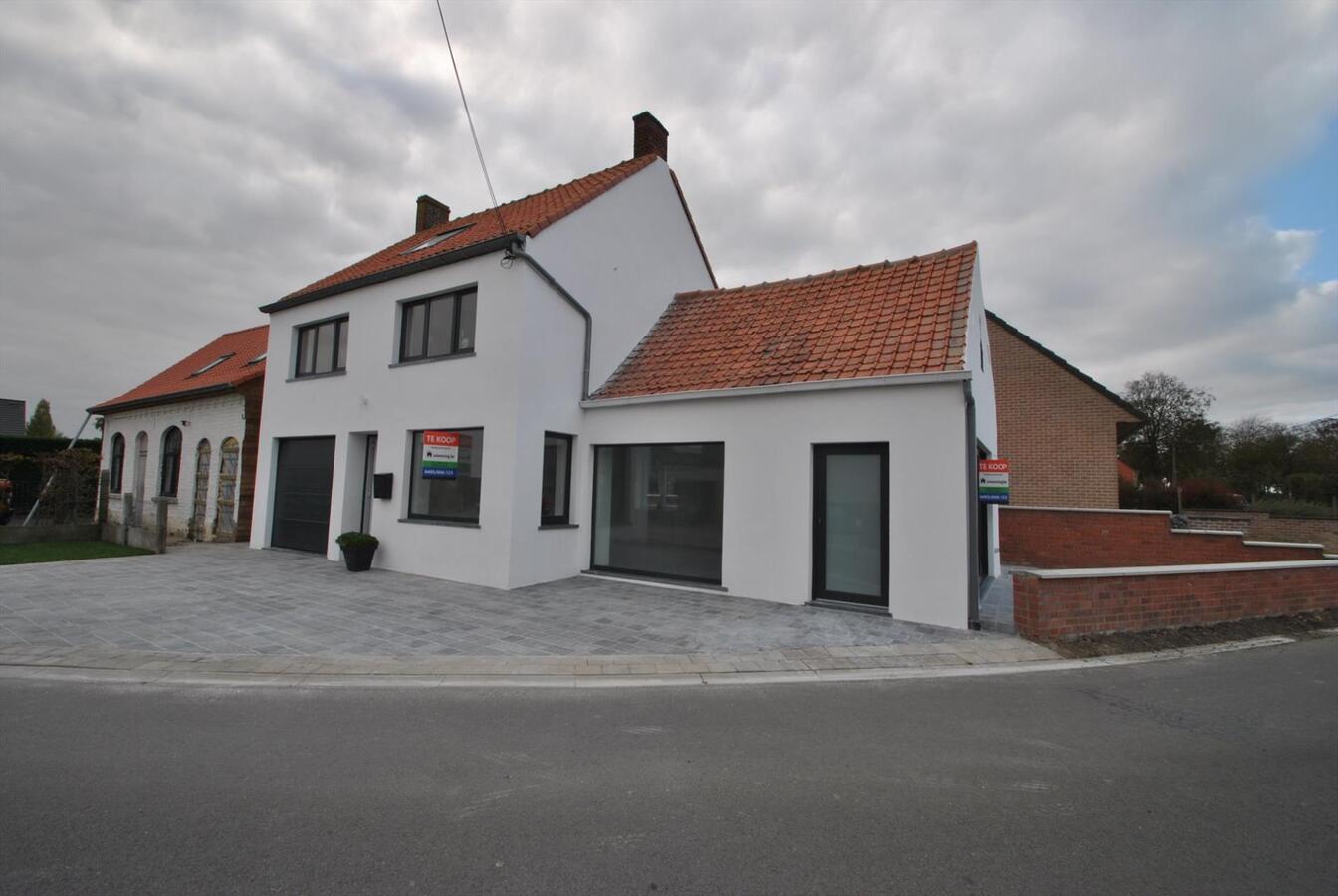 Landelijk gelegen vrijstaande woning met 4 slaapkamers 
