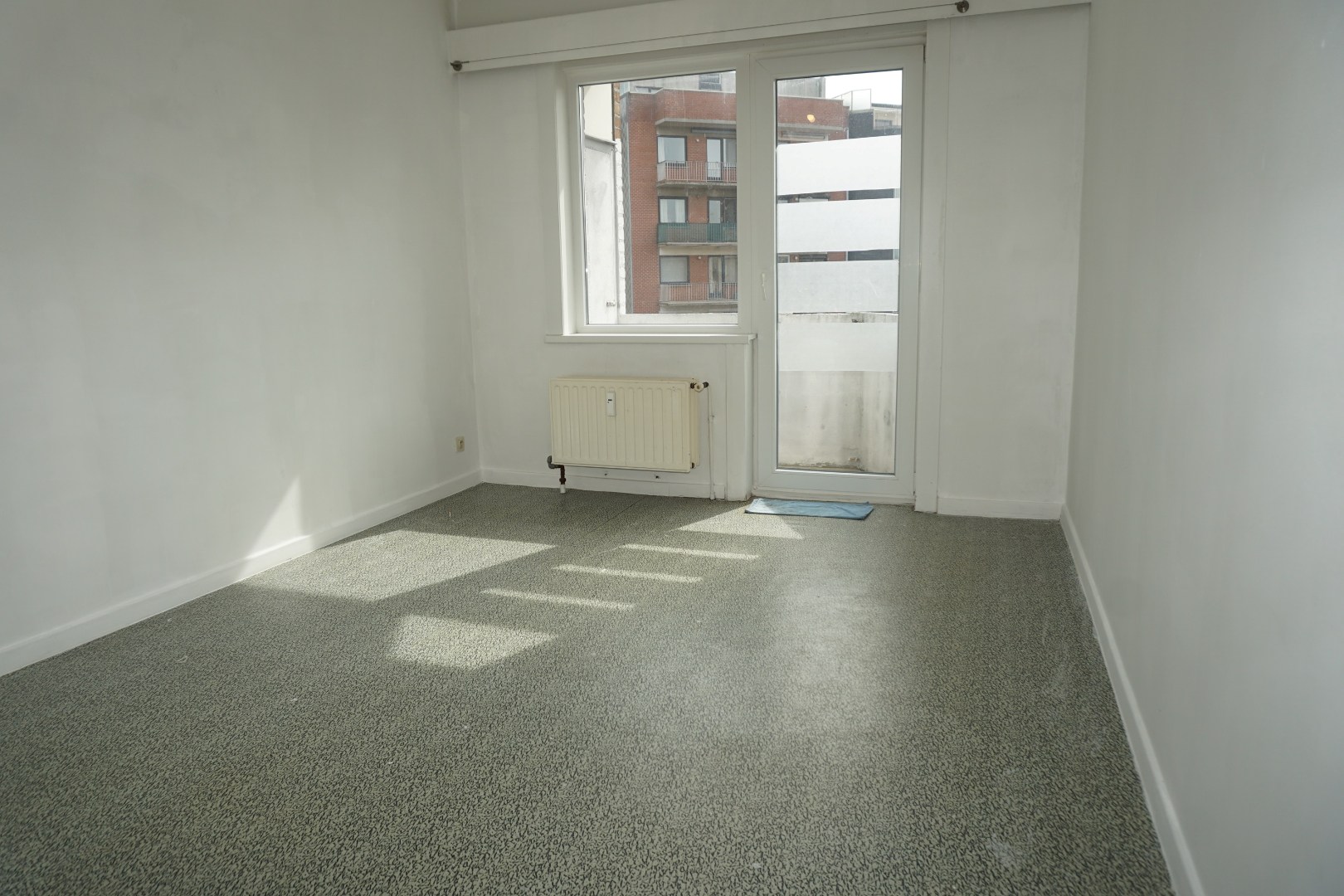 ONGEMEUBELD 1 SLP APP. GELEGEN KONINGSSTRAAT 