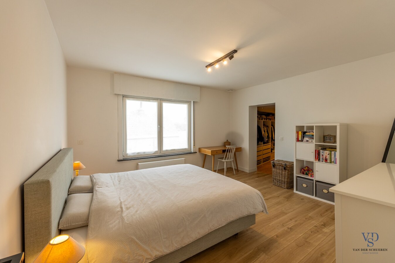 Stijlvol gerenoveerde woning. 