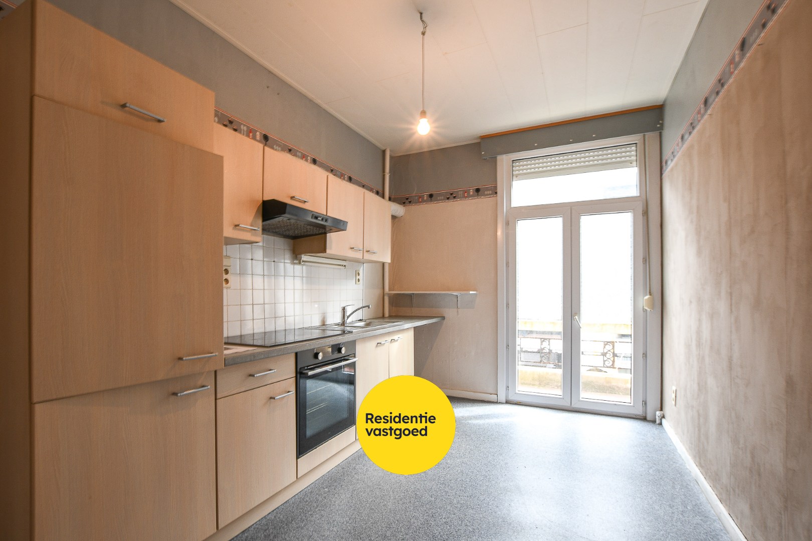 Handelswoning met 3 appartementen te koop in hartje Blankenberge! 