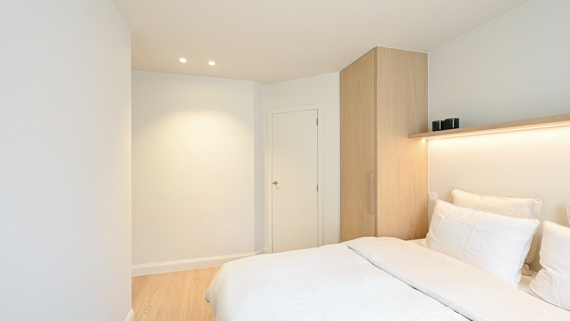 Magnifique appartement d'angle avec 3 chambres à coucher situé idéalement au milieu de l'avenue Lippens à Knokke. 