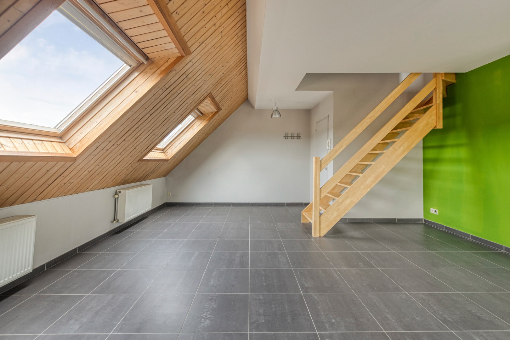 Instapklaar duplexappartement met 1 slpk. nabij centrum Leopoldsburg 