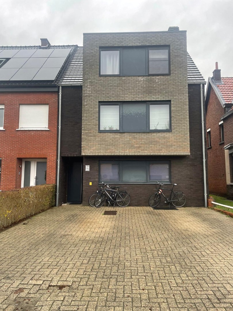 Verzorgd 1-slaapkamerappartement met terras te huur in Geel! 