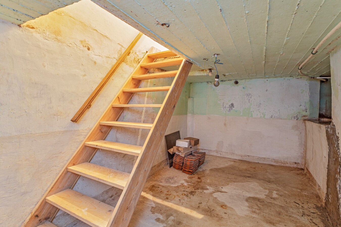 Instapklare ruime woning met 4 slaapkamers 